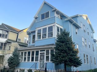 35-37 Arnold St, Hartford, CT 06106