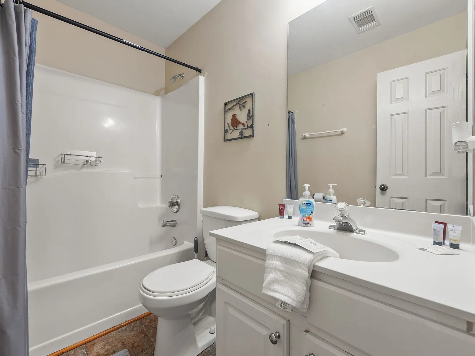 1 bed, 900 sqft, $2,500 — Photo 4