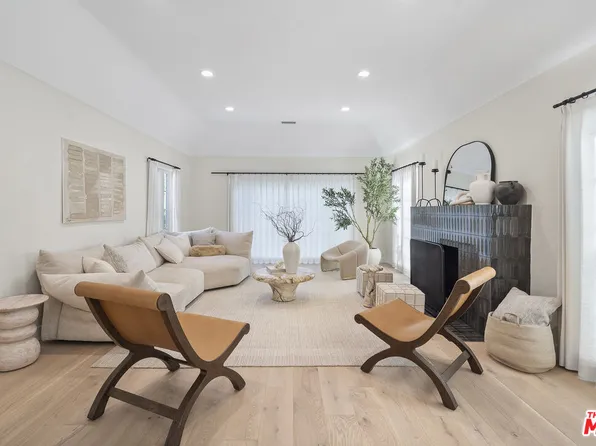 177 S Gardner St, Los Angeles, CA 90036