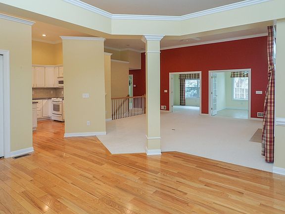 8928 Tamarisk Lane-105