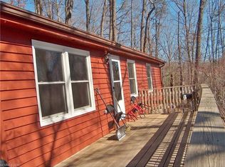 203 Winchester Dr, Waynesville, NC 28785