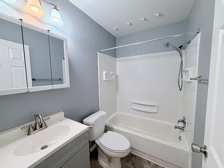 4371 Powell Rd — Photo 2
