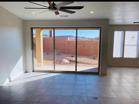 3rd image of 1098 N Camino Agua