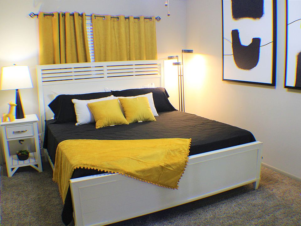 1st image of 807 Flame Cir #253