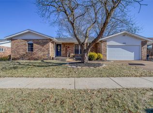 5806 Hempline Rd, Saint Louis, MO 63129