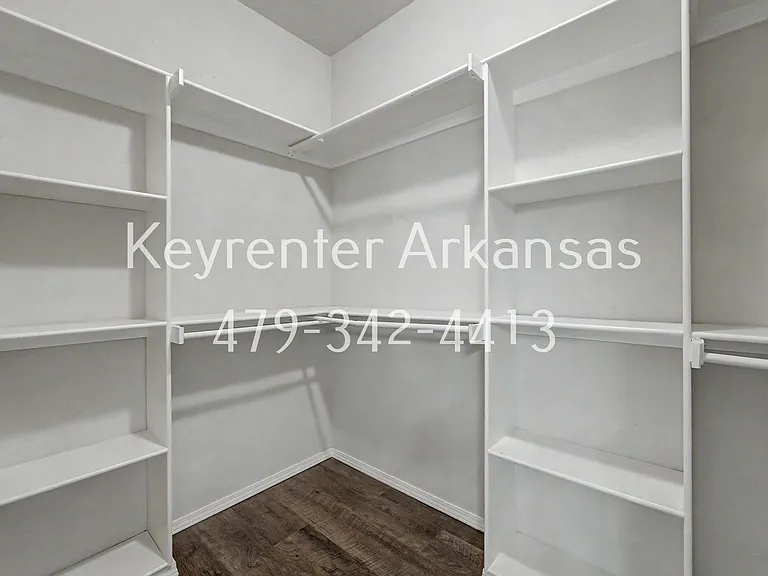 4435 W Pecan St — Photo 14