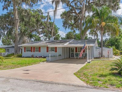 2529 County Road 448, Lake Panasoffkee, FL, 33538