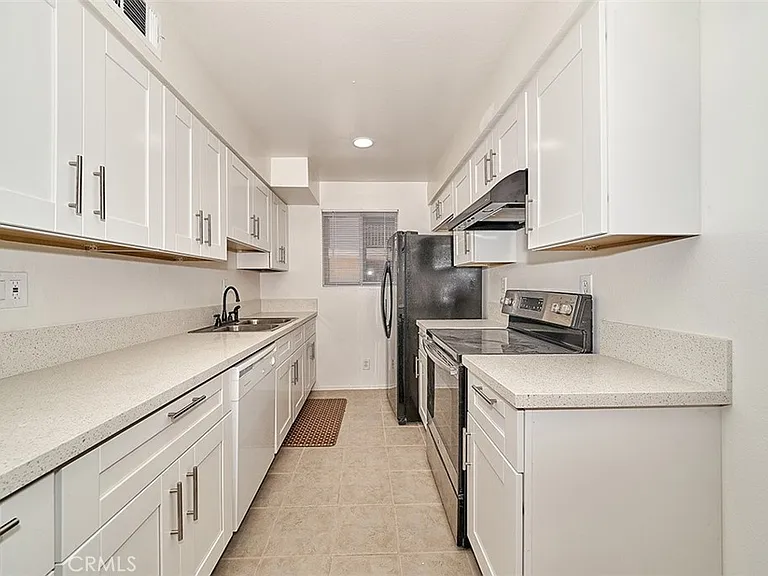 433 S Manhattan Pl #213 — Photo 9