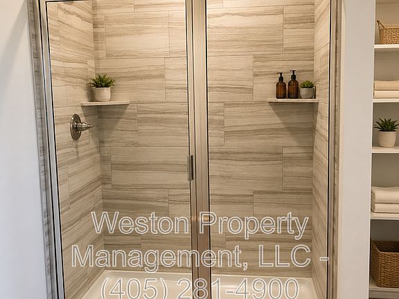 5th image of 11201 SW 33rd Ter