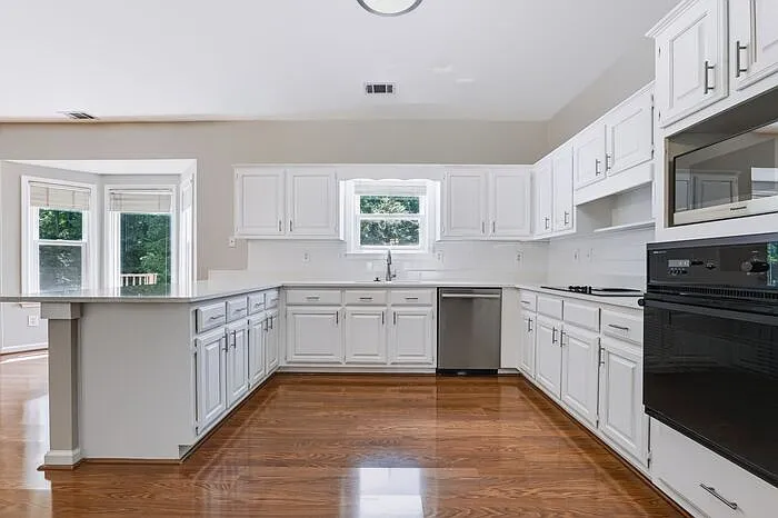5910 Findley Chase Dr — Photo 14