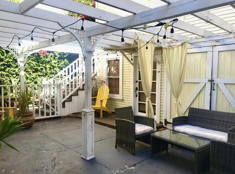 1st image of 918 Palm Ave