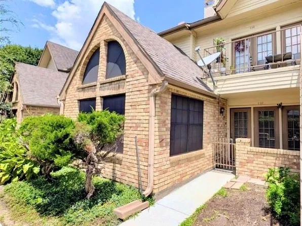 2425 Holly Hall St APT 62, Houston, TX 77054