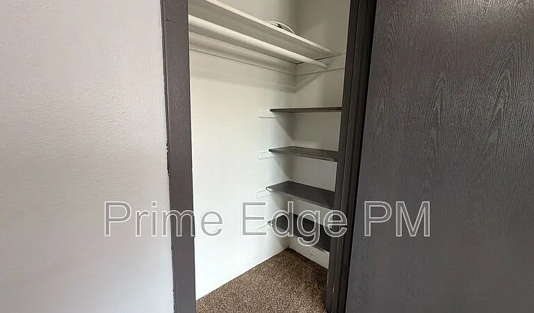 1121 N 28th St #4 — Photo 16