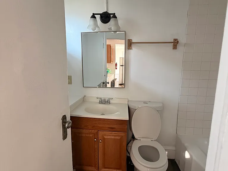325 Main St #1 — Photo 10