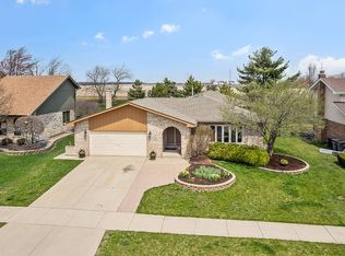 11740 Brook Hill Dr, Orland Park, IL 60467