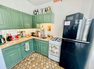 435 Hanover St #2A, Boston, MA 02113