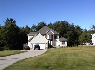 164 Sheffield Dr, Belchertown, MA 01007