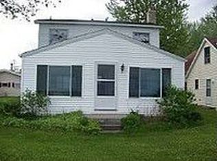 7404 Crest Rd, Lexington, MI 48450