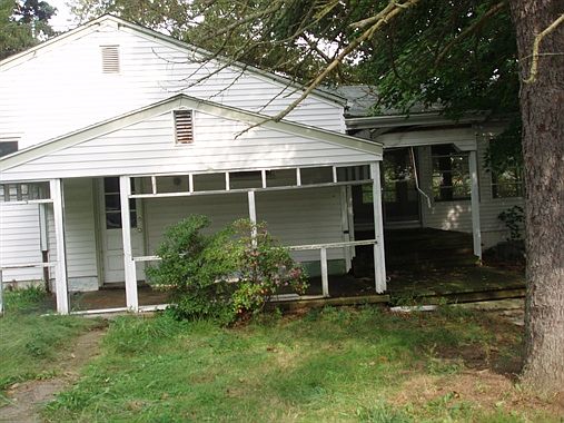 2nd image of 600 Jackson Hall School Rd