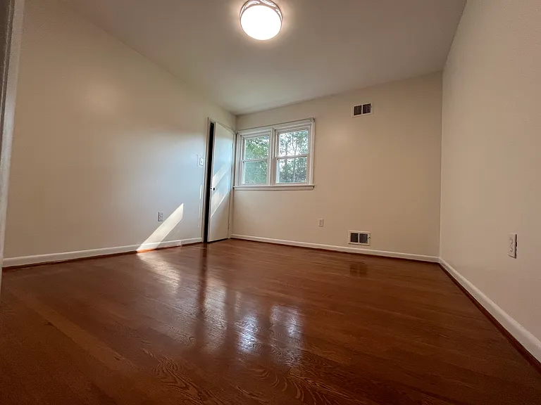 11801 Milbern Dr — Photo 13