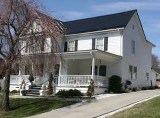 903 Chilhowie E, Johnson City, TN 37601