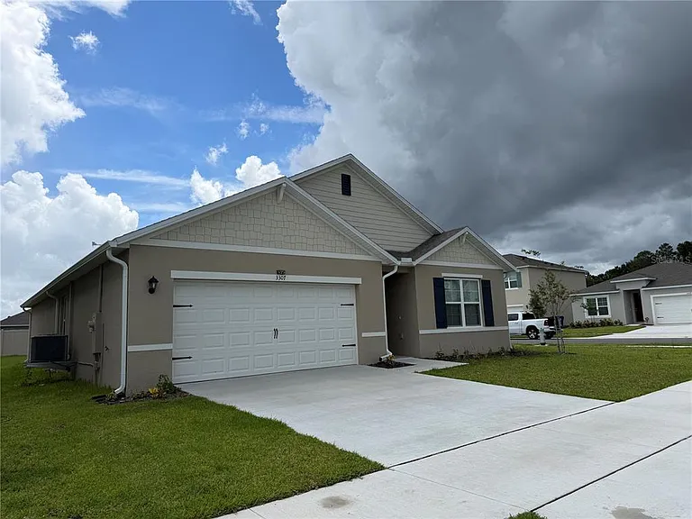 3307 Wynwood Forest Dr — Photo 2
