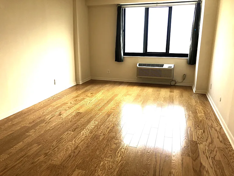 1590 Anderson Ave #12H — Photo 16