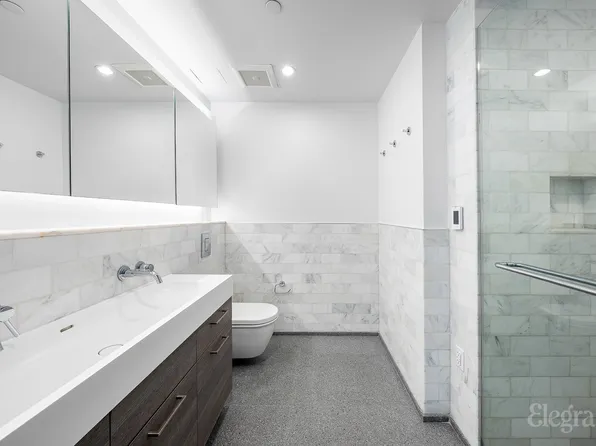 591 Third Avenue image 6 of 13