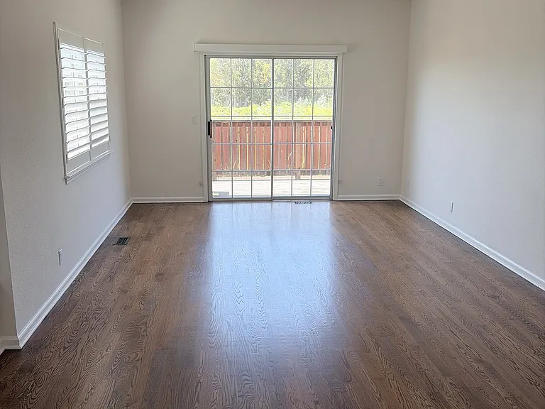 590 Terrace Ave — Photo 5