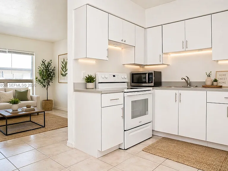 2206 Fillmore St #6 — Photo 4