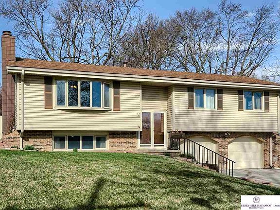 2nd image of 1130 Laport Dr