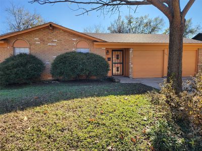 620 Smith Ave, Crowley, TX, 76036
