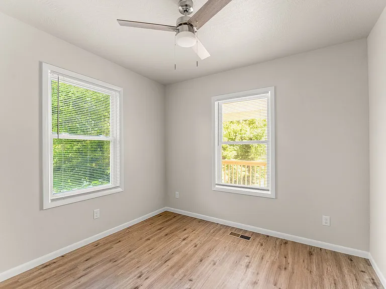 514 S Fort Ave — Photo 14