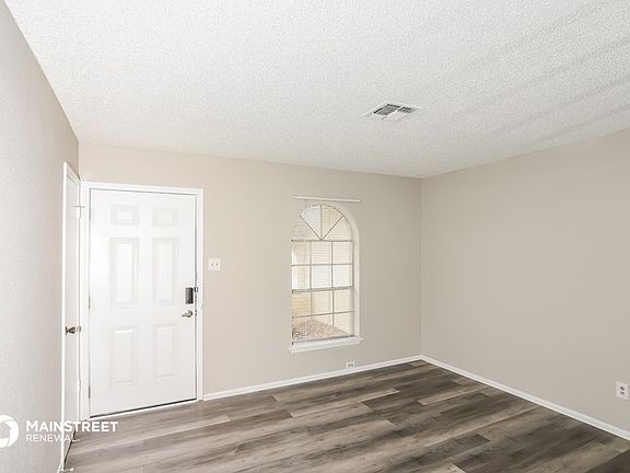 3rd image of 13714 Earlywood St