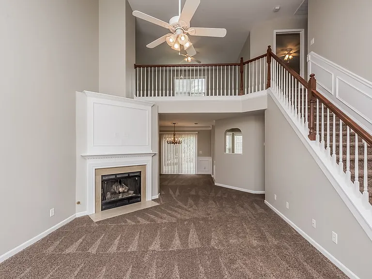 710 Weatherstone Trce — Photo 5