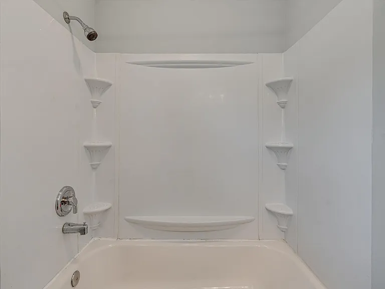 3810 Memphis Dr — Photo 13