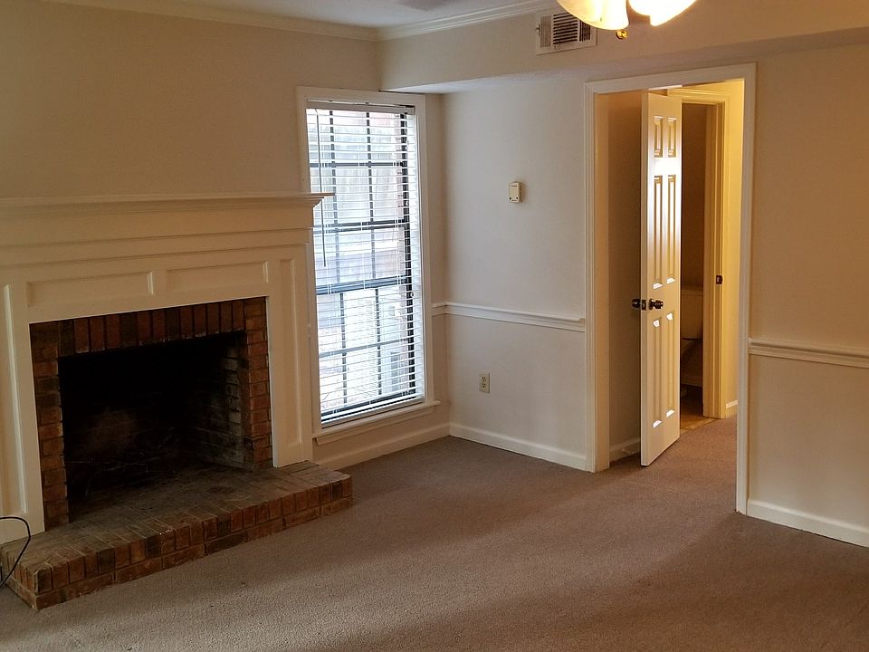1st image of 711 Bay Park Dr #B