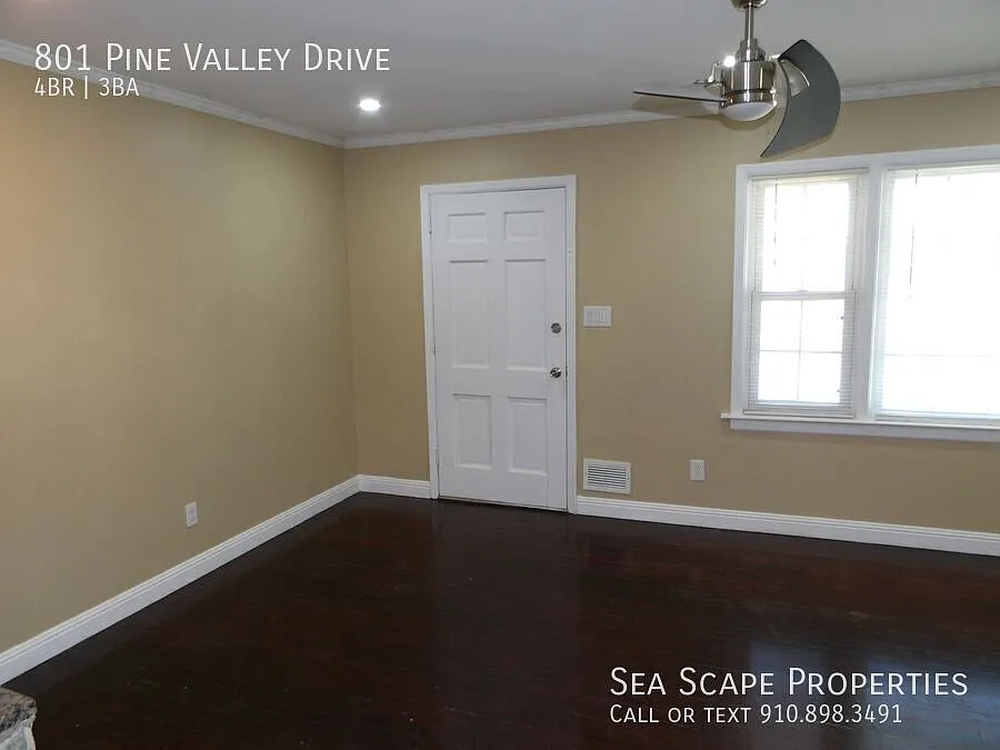Building Photo - 801 Pine Valley Dr