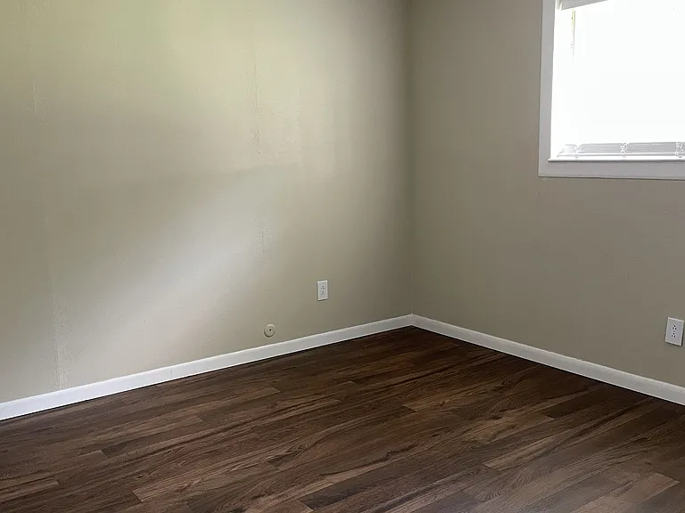 5500 Whitaker St — Photo 13