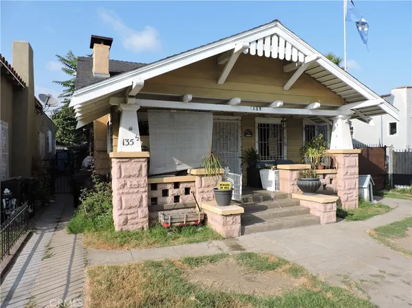 135 W 62nd St, Los Angeles, CA 90003