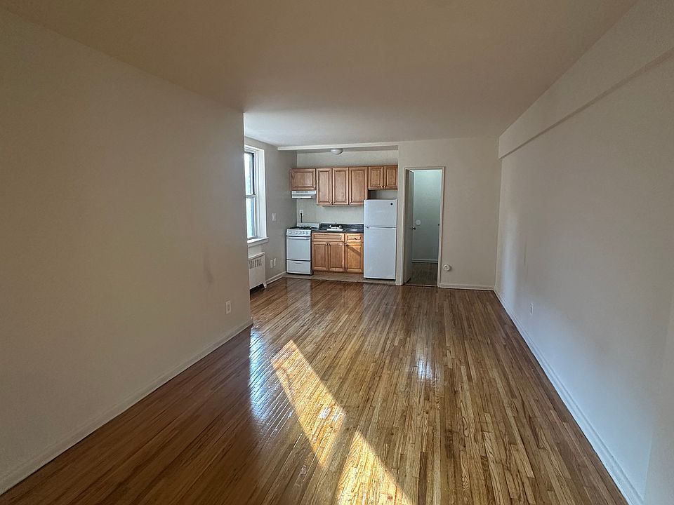 1st image of 143-30 Barclay Ave #4C
