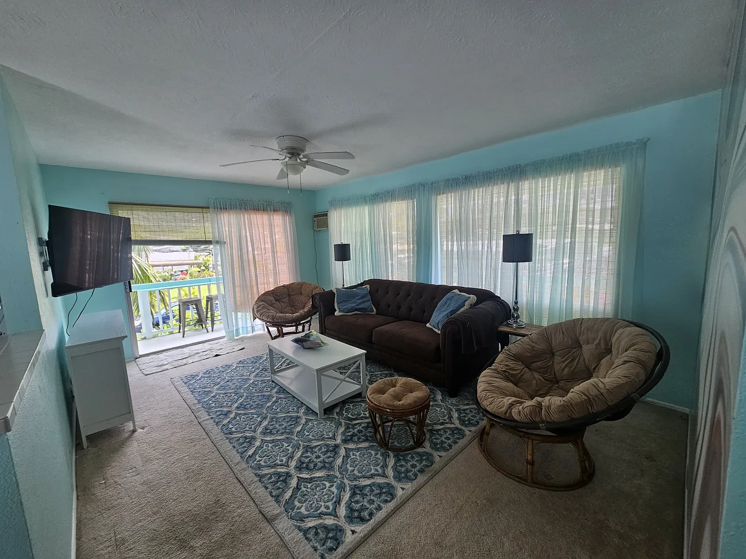 3 bed, 1.5 bath, 960 sqft, $3,400 — Photo 2