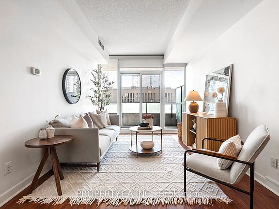 3rd image of 33 Bay St #414