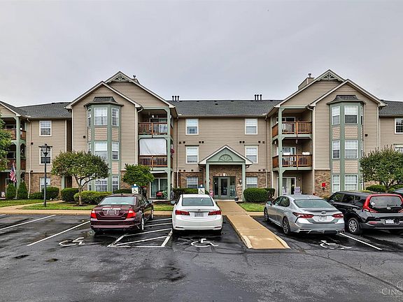 2nd image of 4941 N Arbor Woods Ct