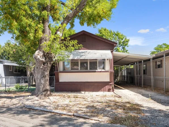 9 N Sunset Dr, Kerrville, TX 78028