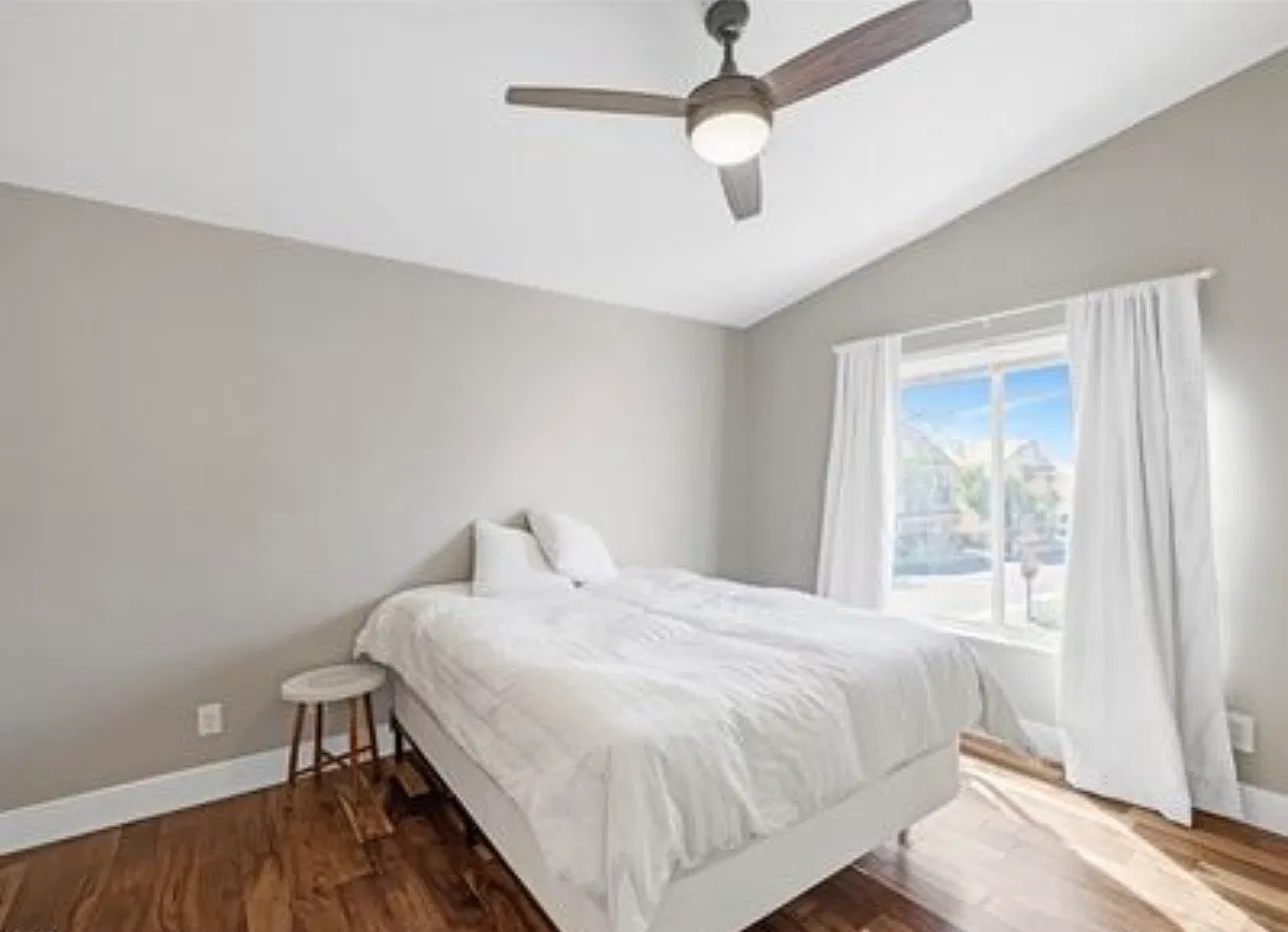 2 bed, 1182 sqft, $1,700 — Photo 4