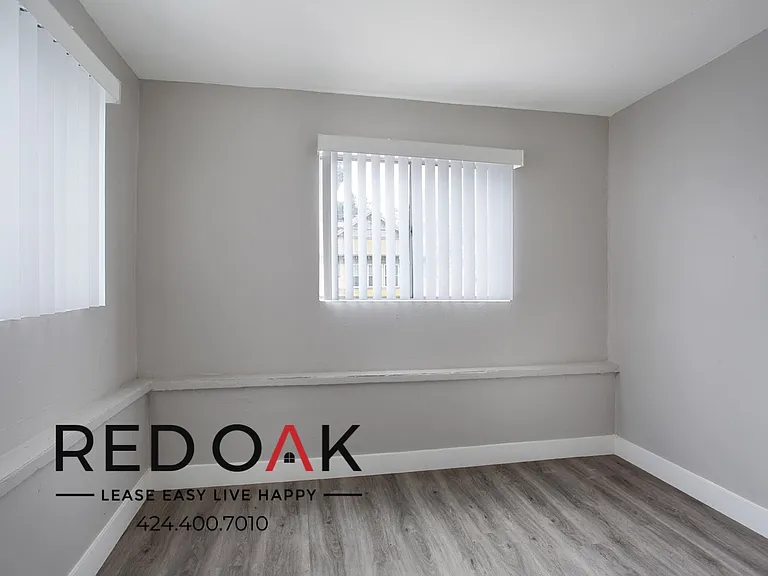 479 E 49th St #481-1/4 — Photo 19