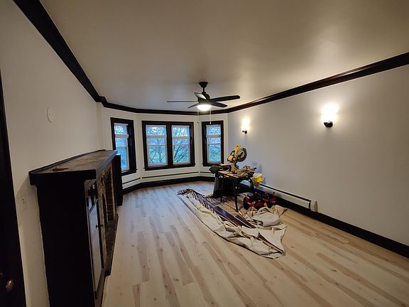 5th image of 4254 N Menard Ave #2