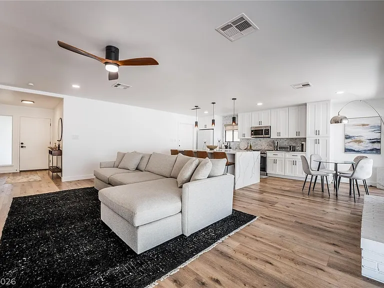 2206 Heavenly View Dr — Photo 7