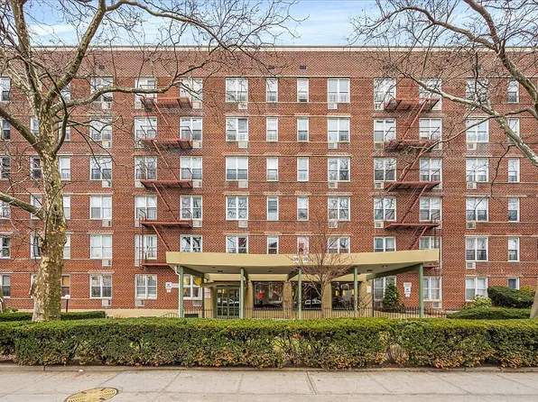 59-30 108th St APT 2PP, Corona, NY 11368